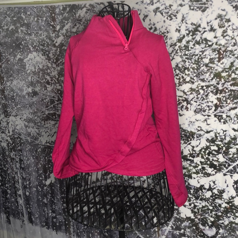 Avia Asymmetrical long sleeve